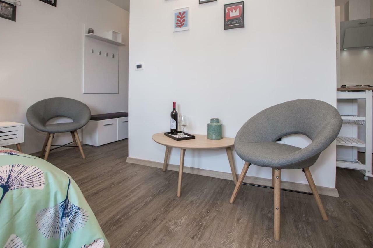 Caprice Studio Apartment 포레치 외부 사진